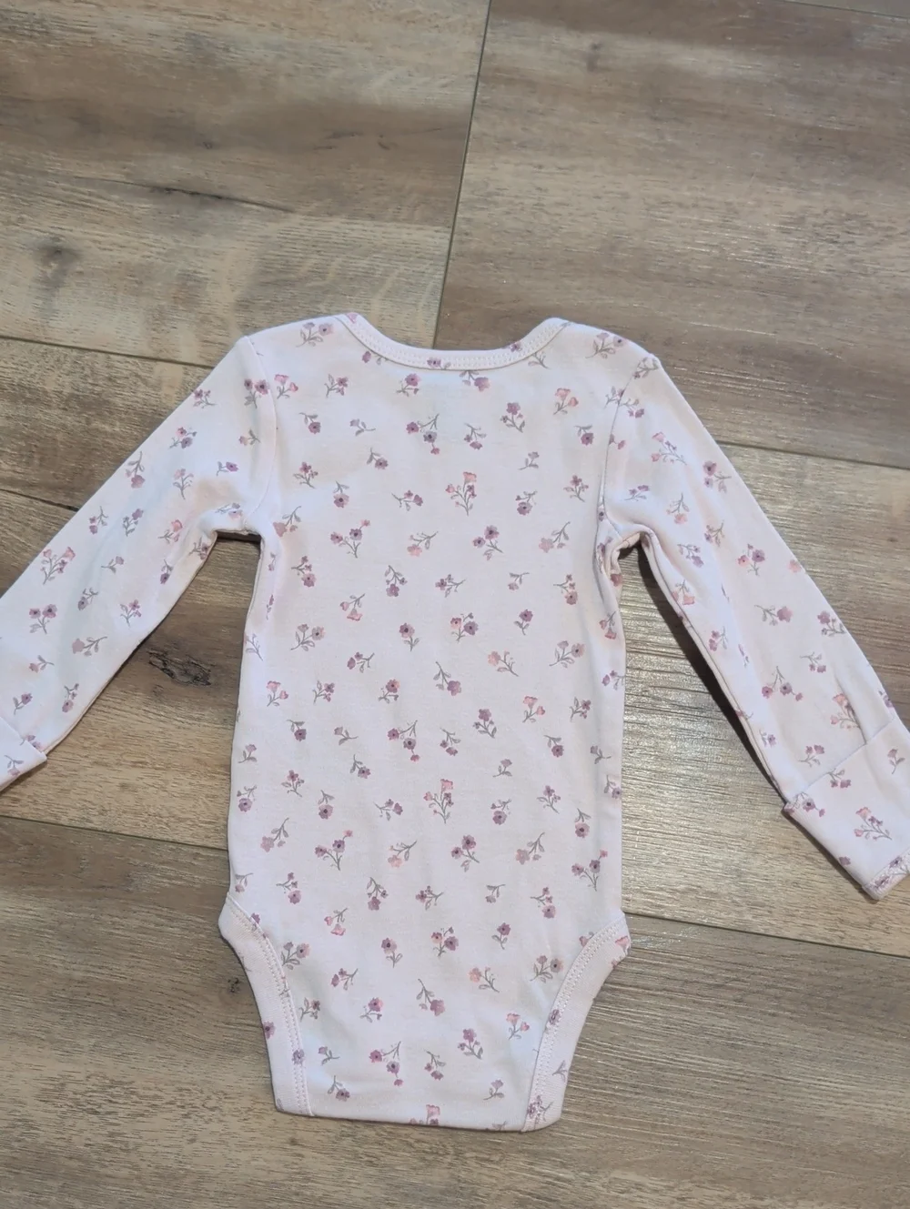 NWOT 3 Carter's Cotton Long Sleeve Onesies, 3 Months